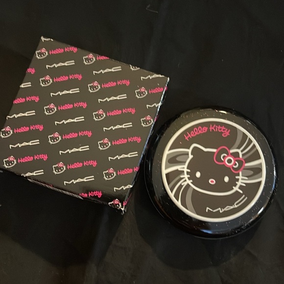 BRAND NEW IN BOX Rare Hello Kitty Mac collab makeup 3 pcs. - Picture 6 of 14